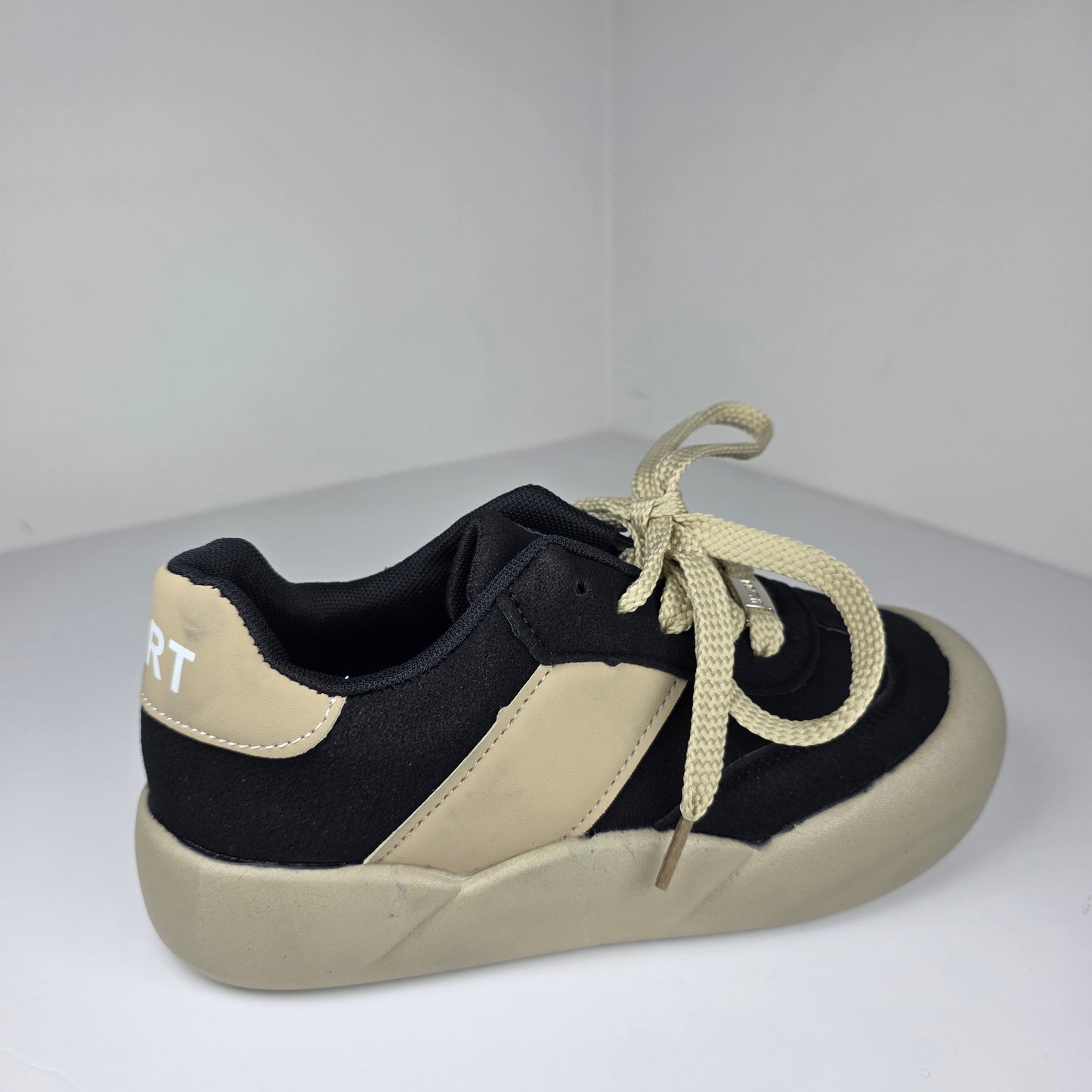 Sneaker - 36