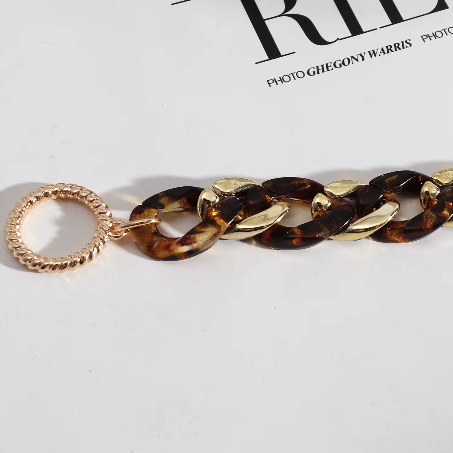 Vintage metal acrylic splicing Thick chain bracelet for women