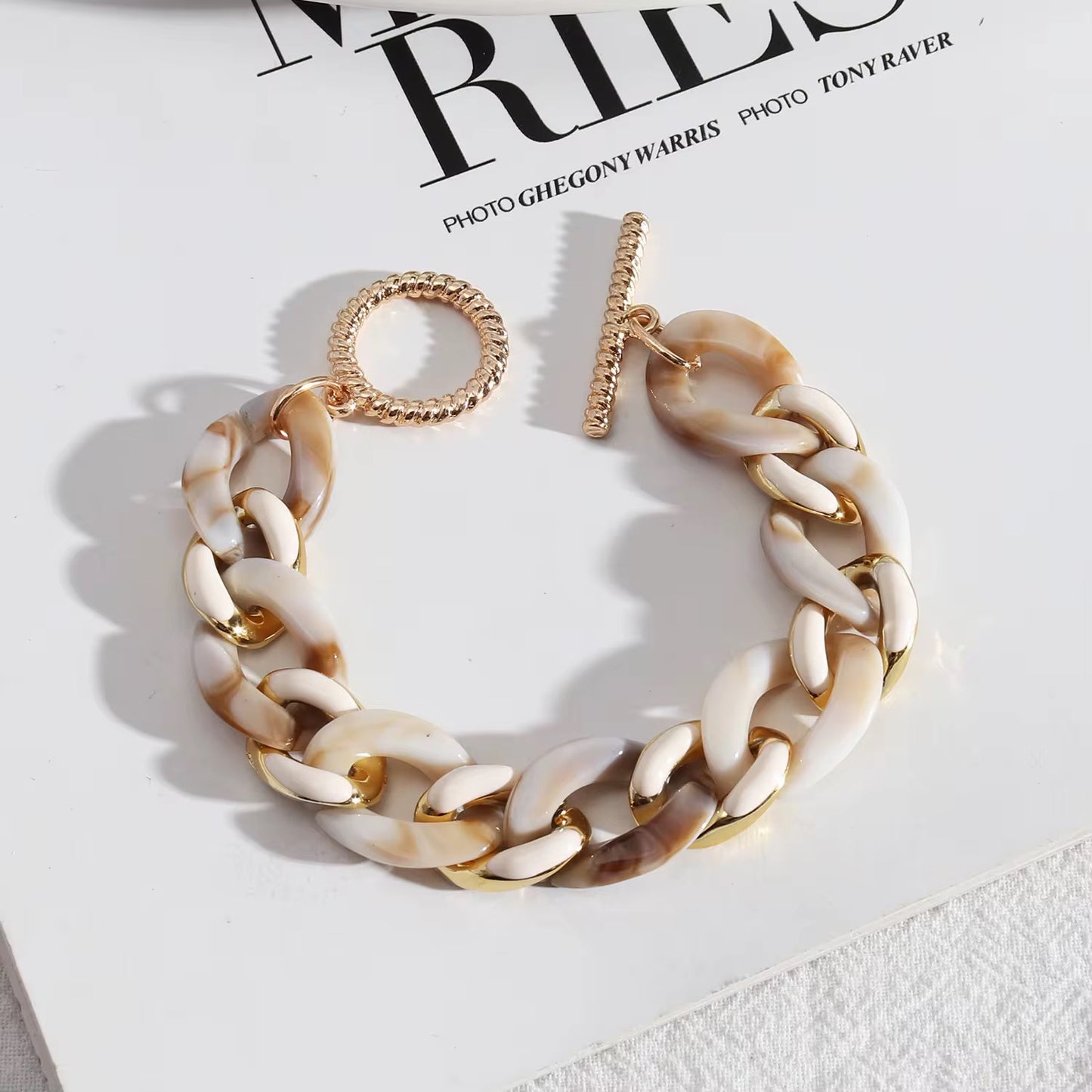 Vintage metal acrylic splicing Thick chain bracelet for women