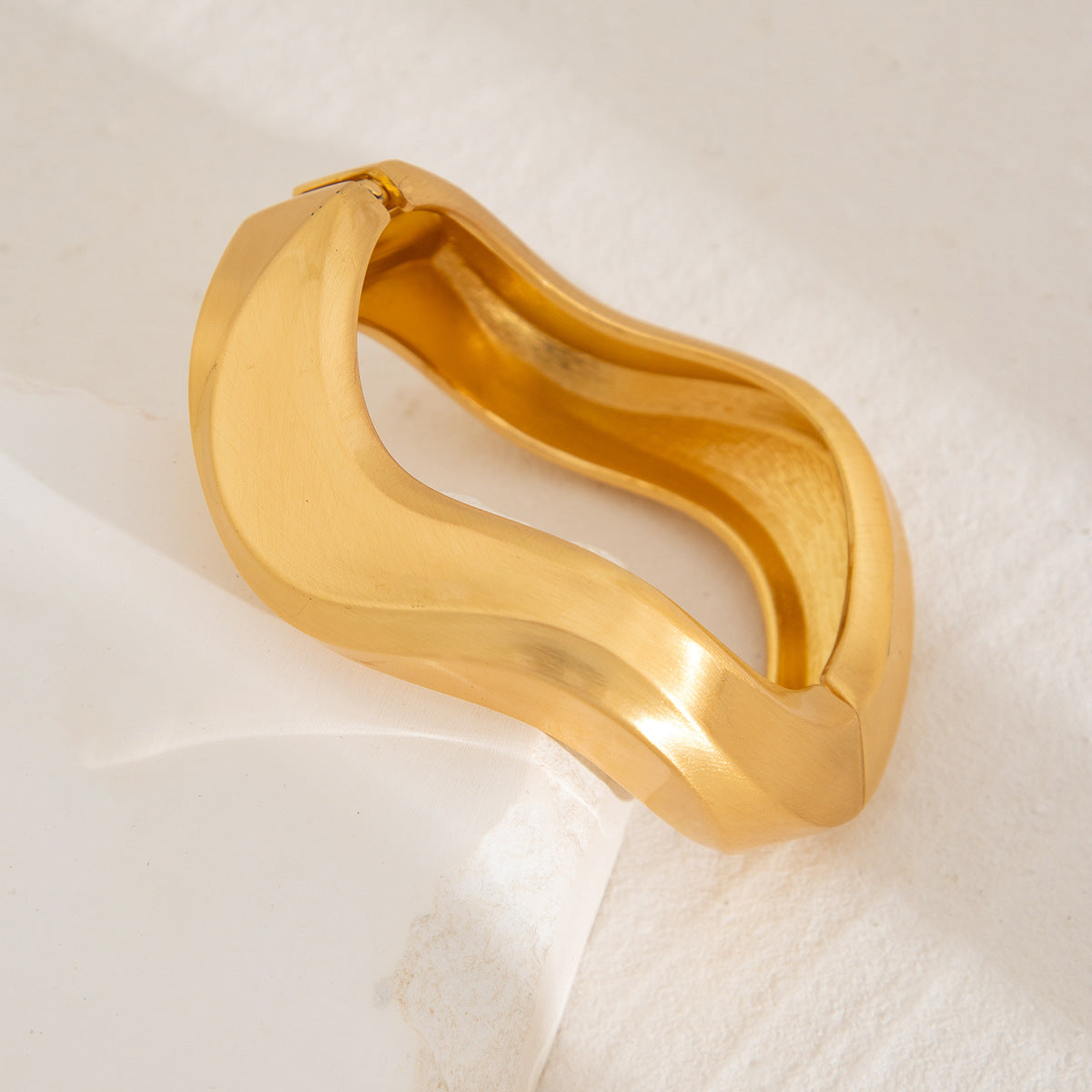 Wide Edition Irregular Alloy Fashionable Bracelet/Bangle