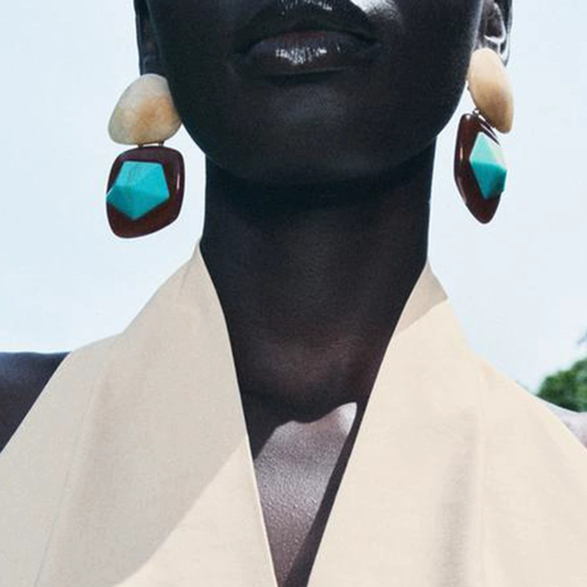 Big resin drop earrings trendy