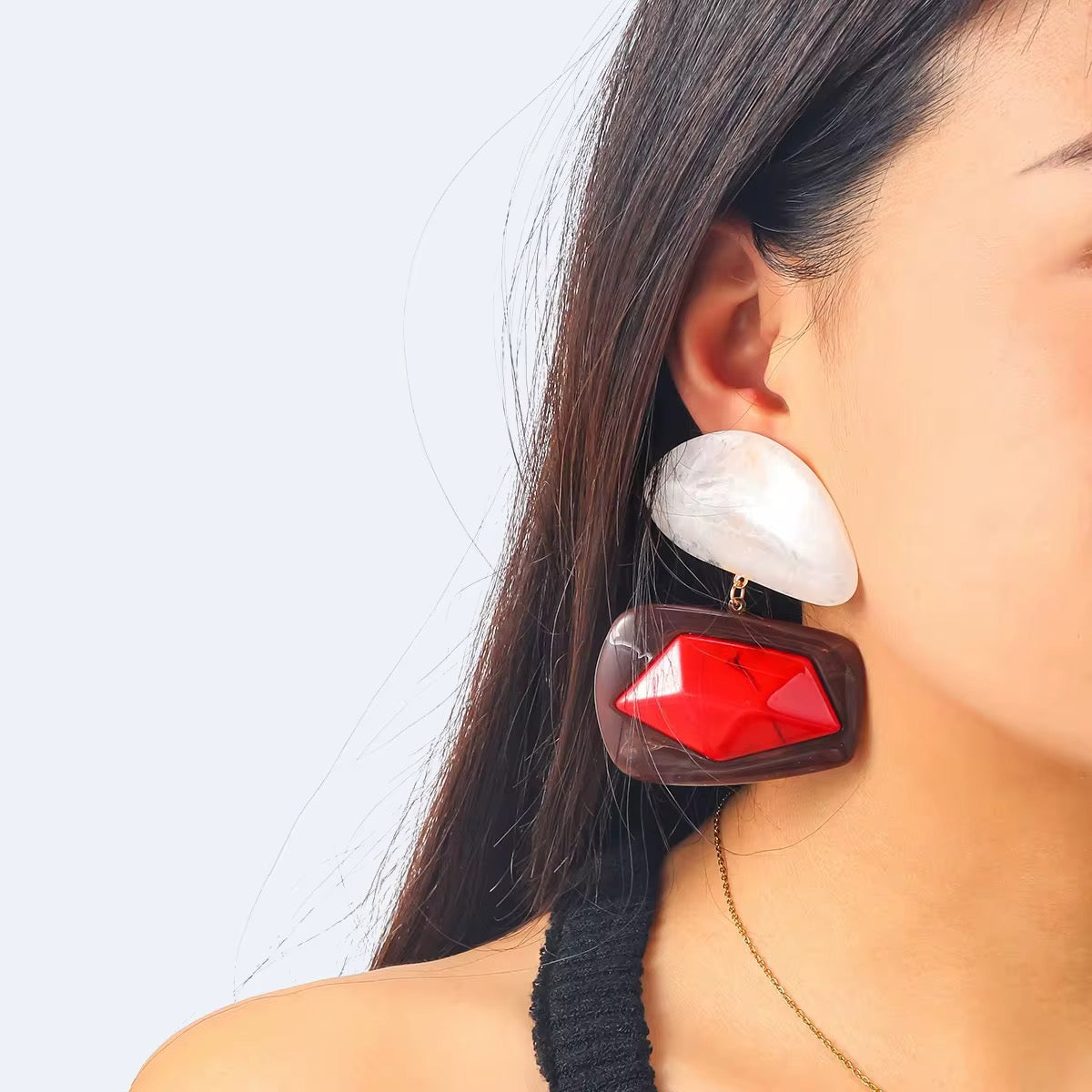 Big resin drop earrings trendy