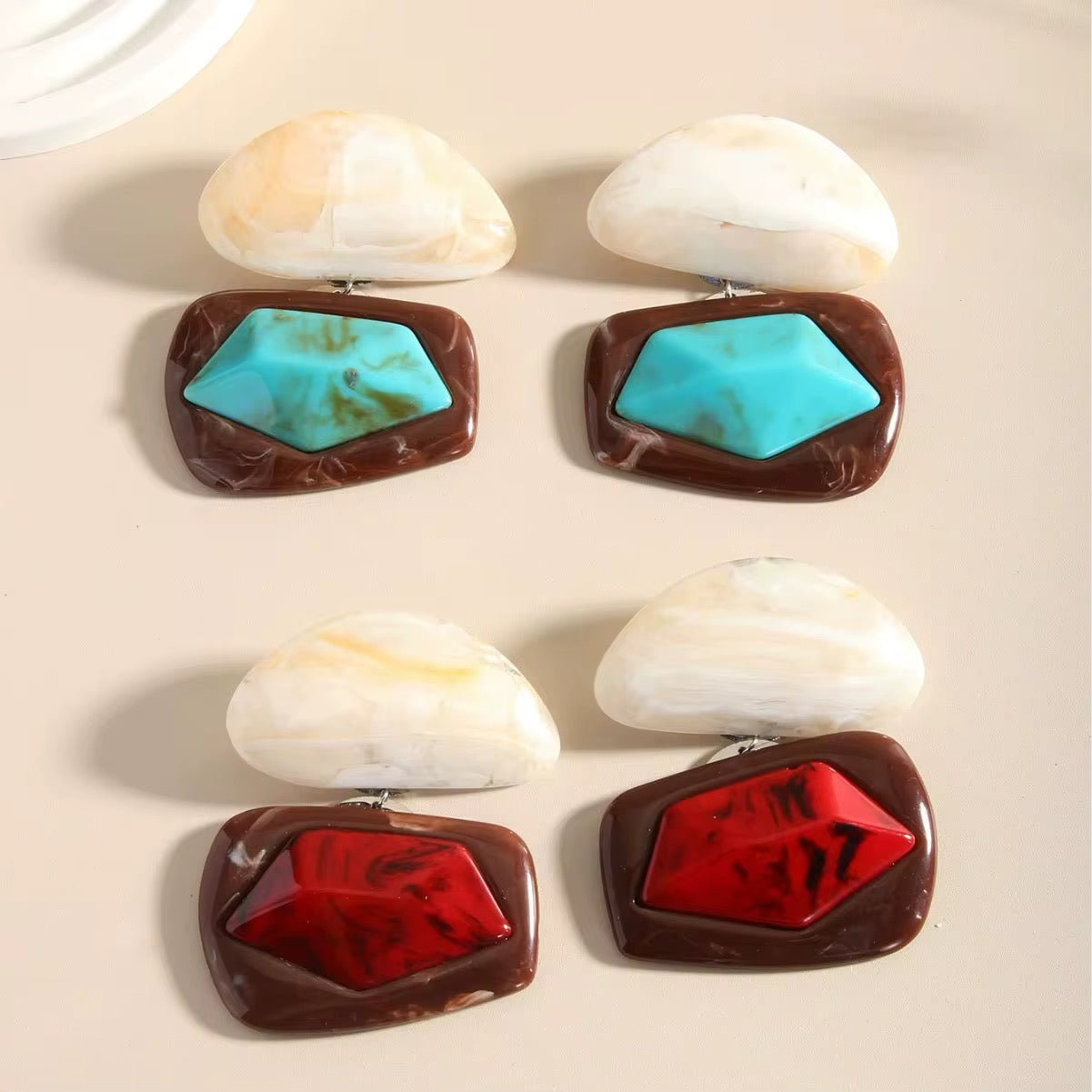 Big resin drop earrings trendy