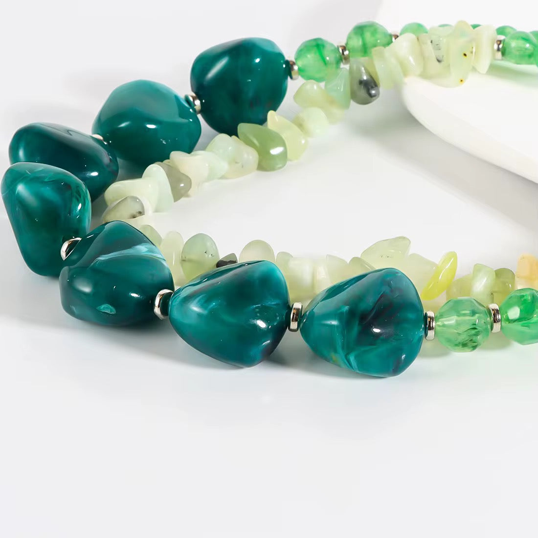Fashion Retro Irregular Blue Green Resin Beaded Necklace
