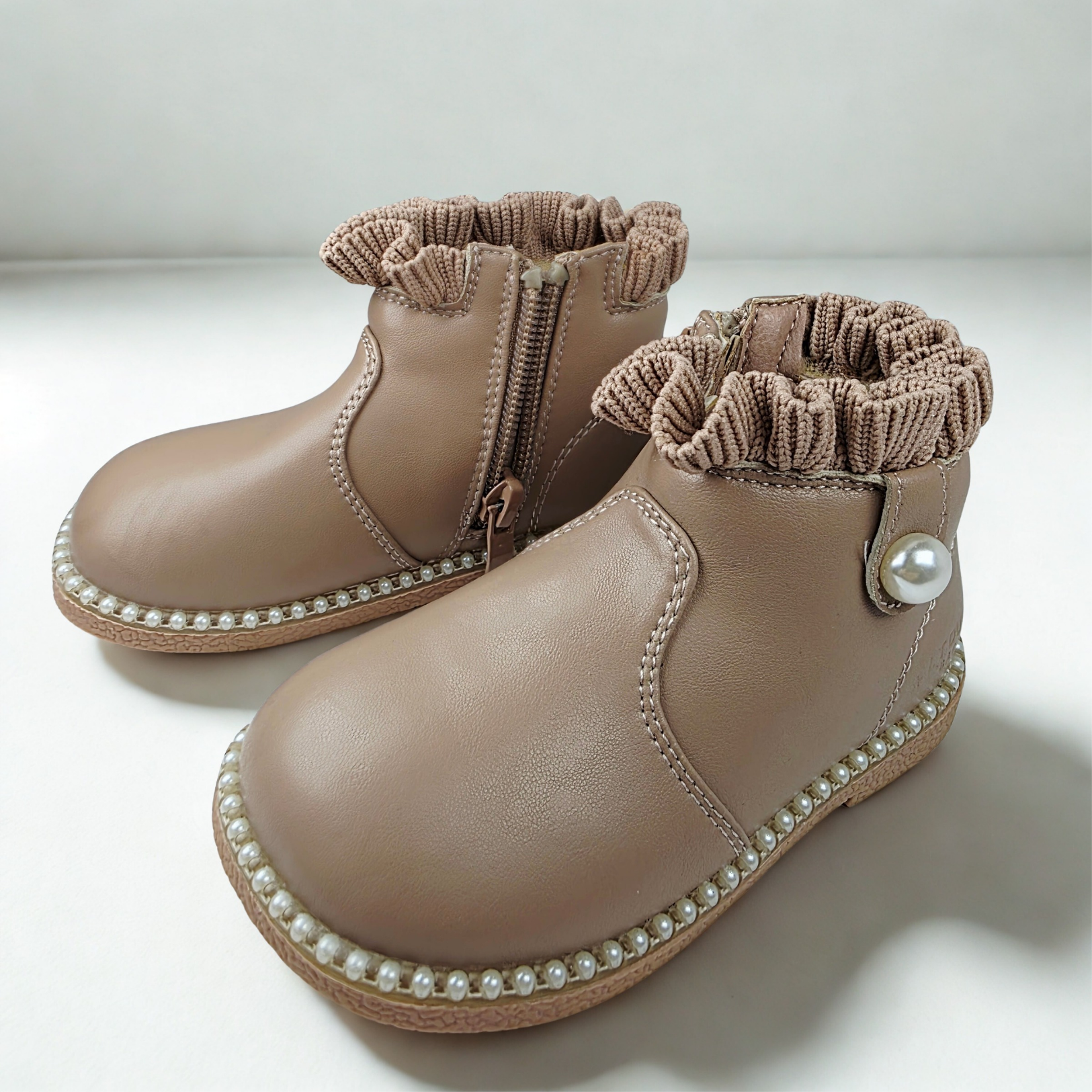 Bottines enfant noires avec détails perles