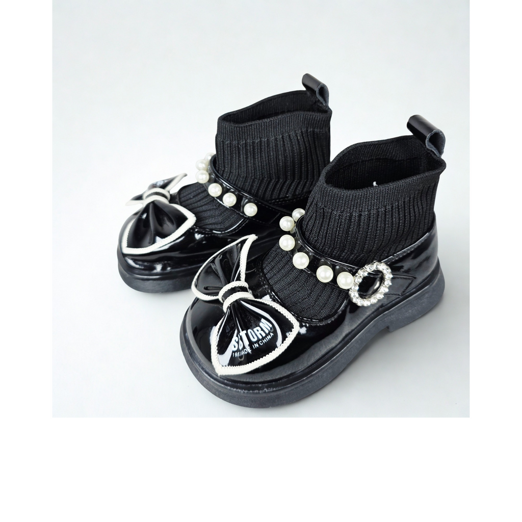 Cute little papillona boots