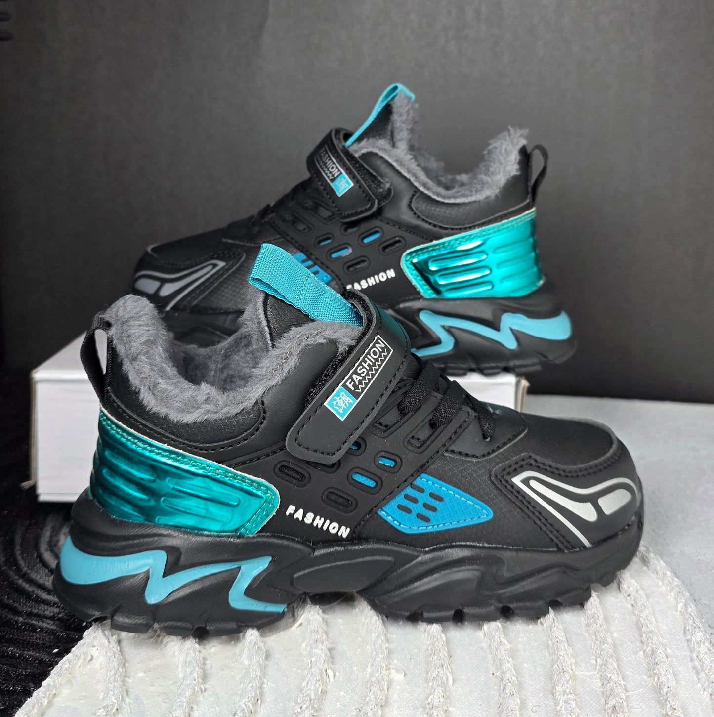 Sneaker- 29-30-31