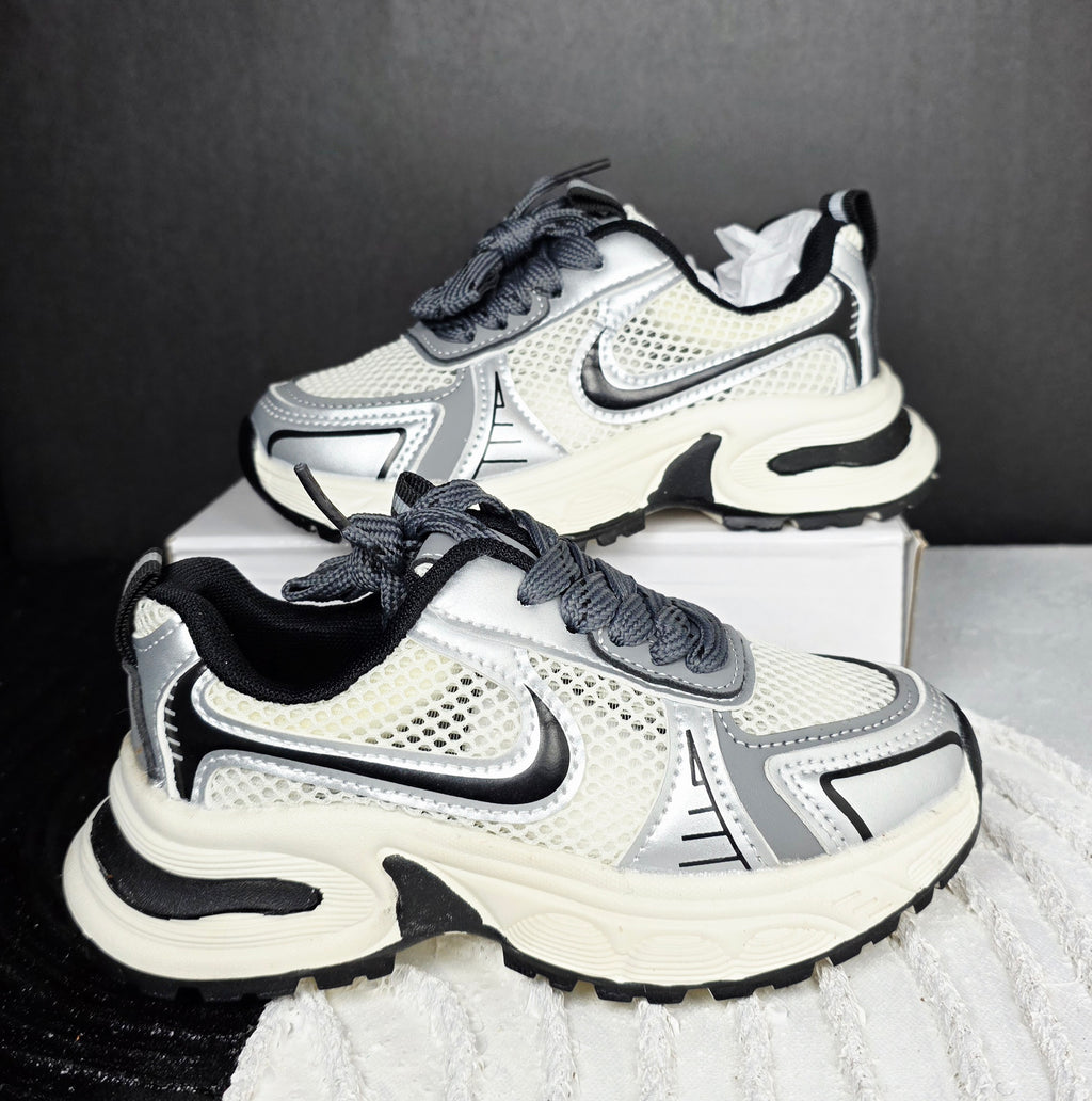 Sneaker  - 26-27-28-32