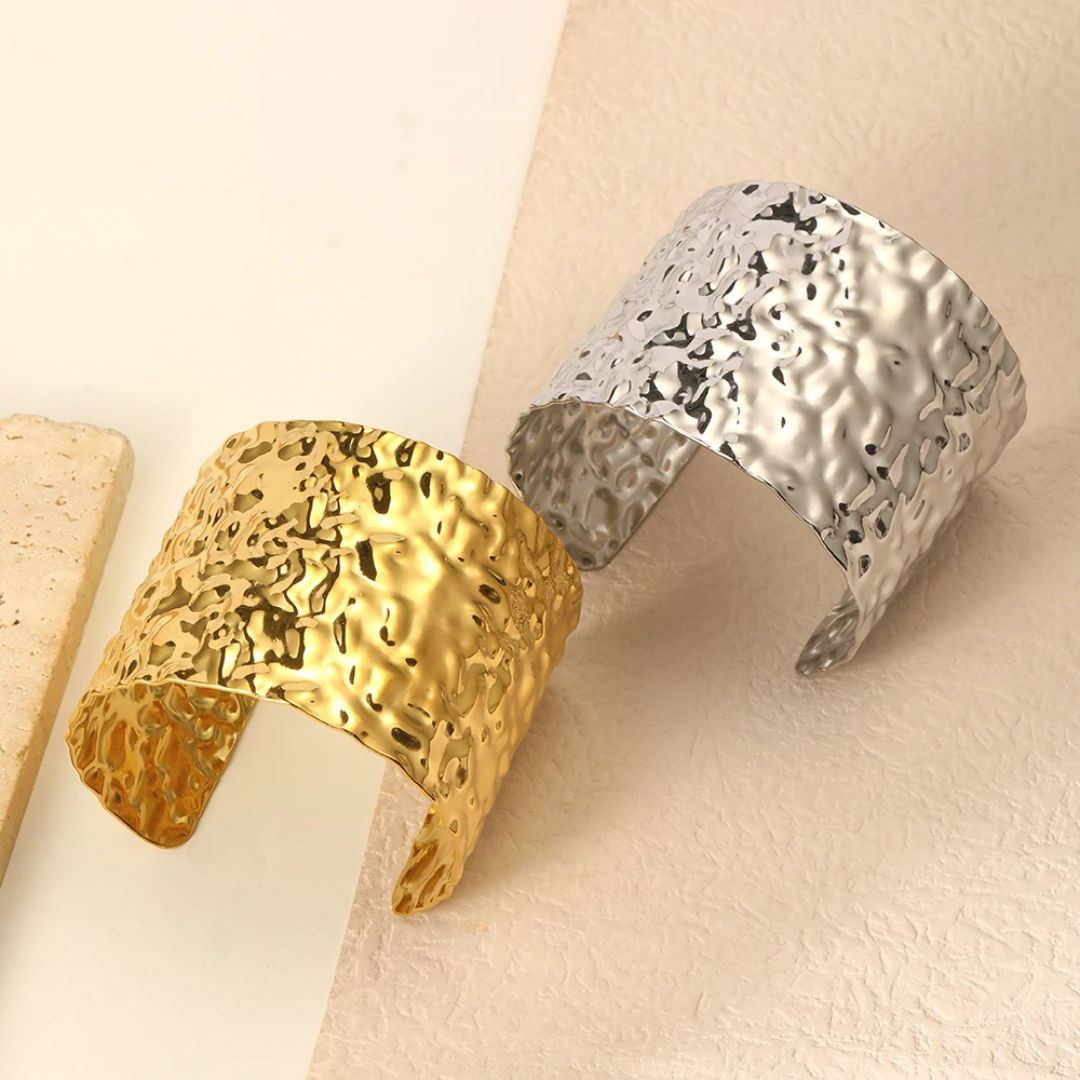 Elegant luxury textured open cuff bracelet