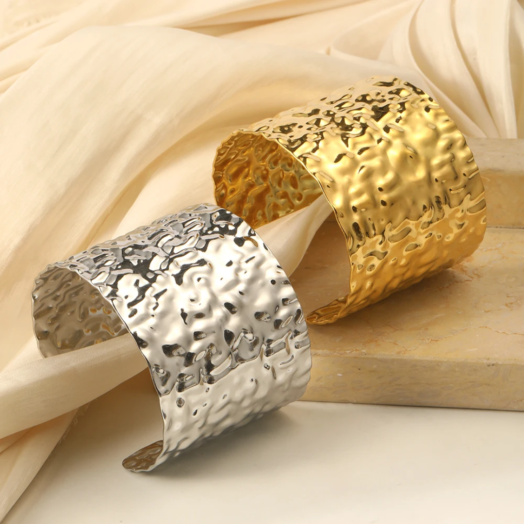 Elegant luxury textured open cuff bracelet