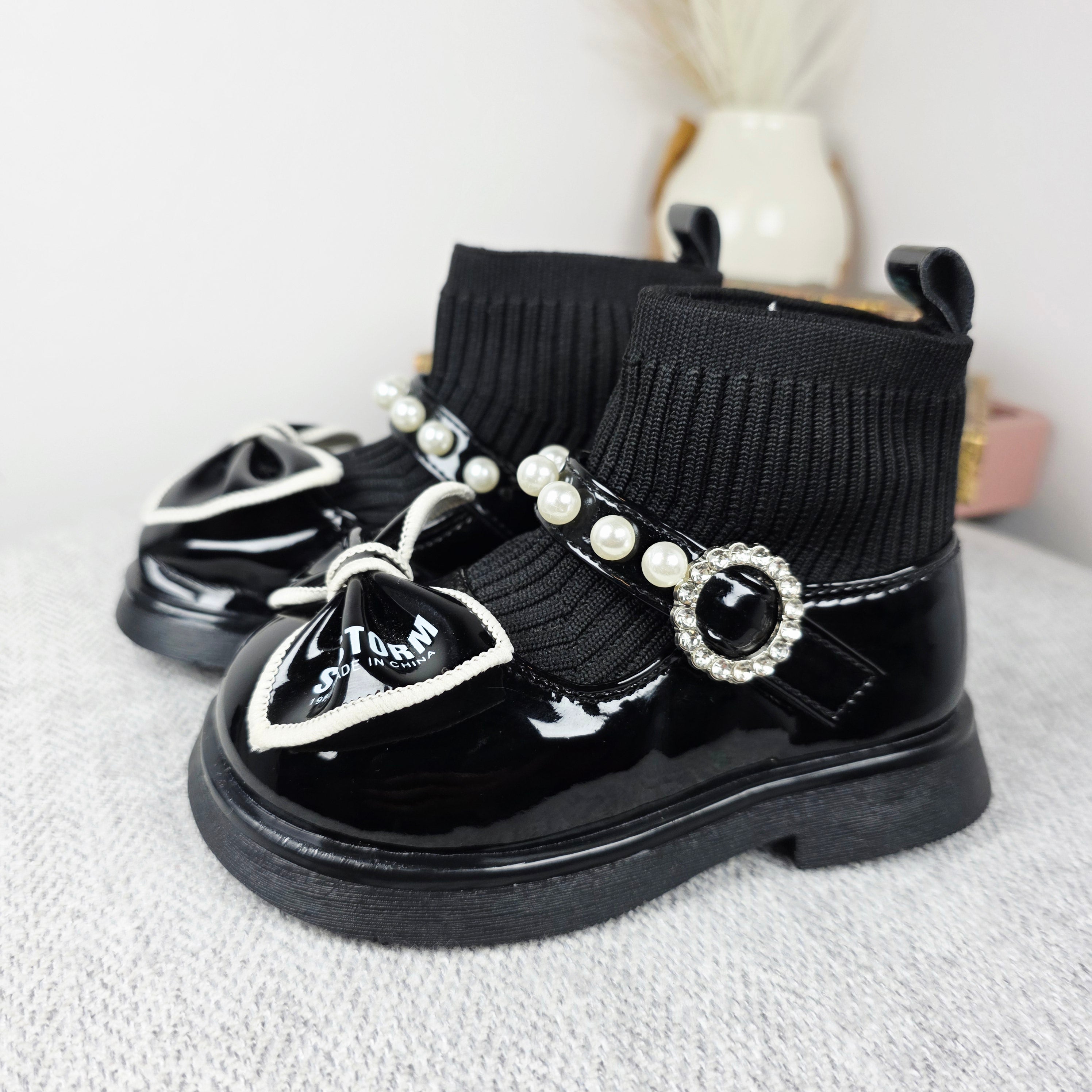 Cute little papillona boots