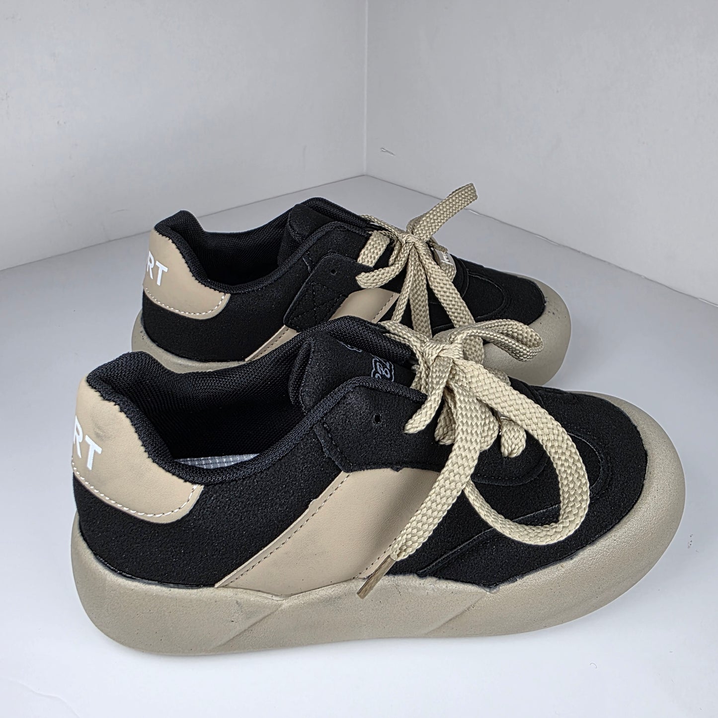 Sneaker - 36